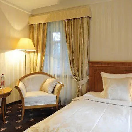 Romantik Bayrisches Haus 4* Potsdam